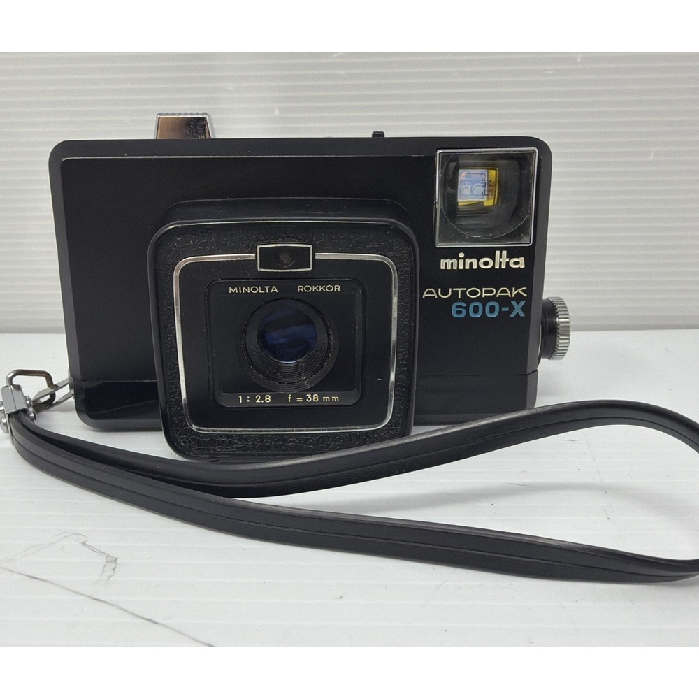 Minolta Autopak 600-X 35mm Film Camera - Tested Camera Only Working Clean